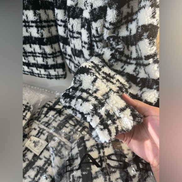 NWT Easel Black White Herringbone Print OversizedJacket Size m - Picture 5 of 7